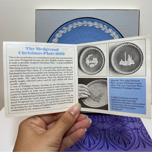 Wedgwood NEW Vintage 1970 Christmas Plate Trafalgar Square Blue White Jasper 8” - Picture 6 of 10